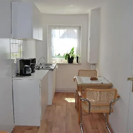 Modern In With Terrace *